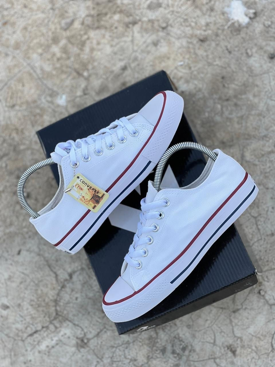 All Star Converses ( basses )