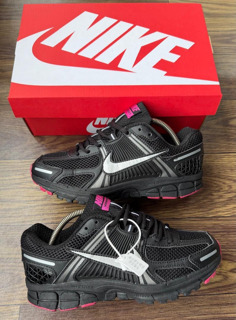 Nike Air Zoom Vomero 5
