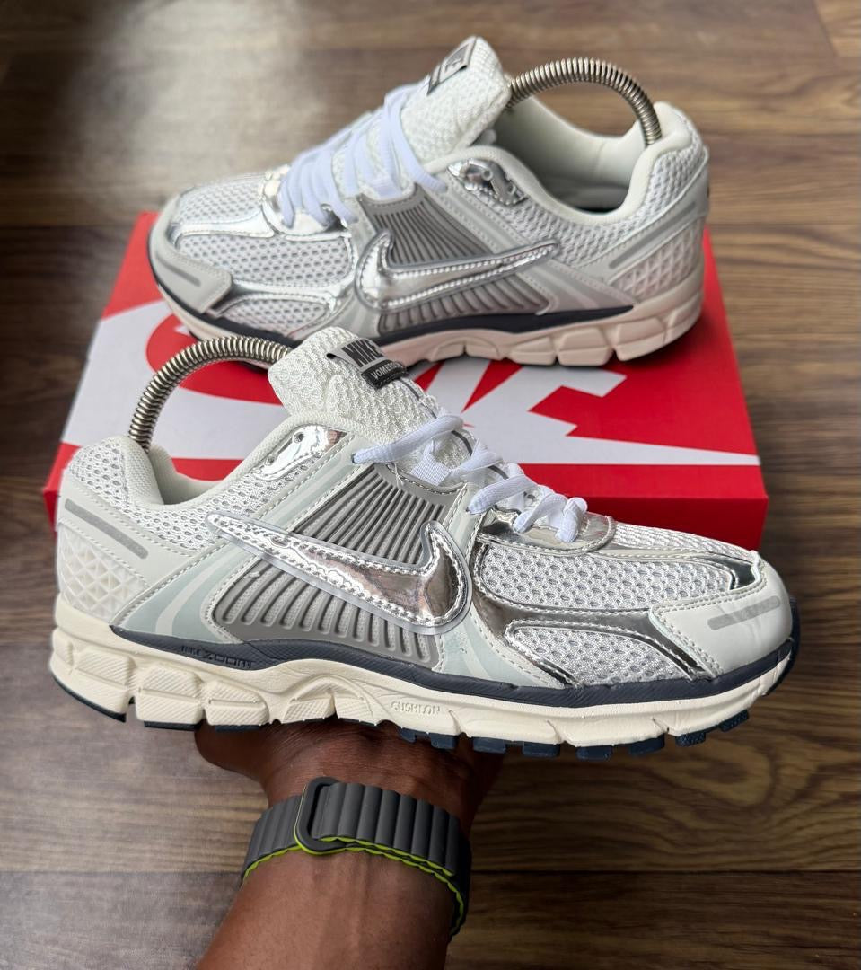 Nike Air Zoom Vomero 5