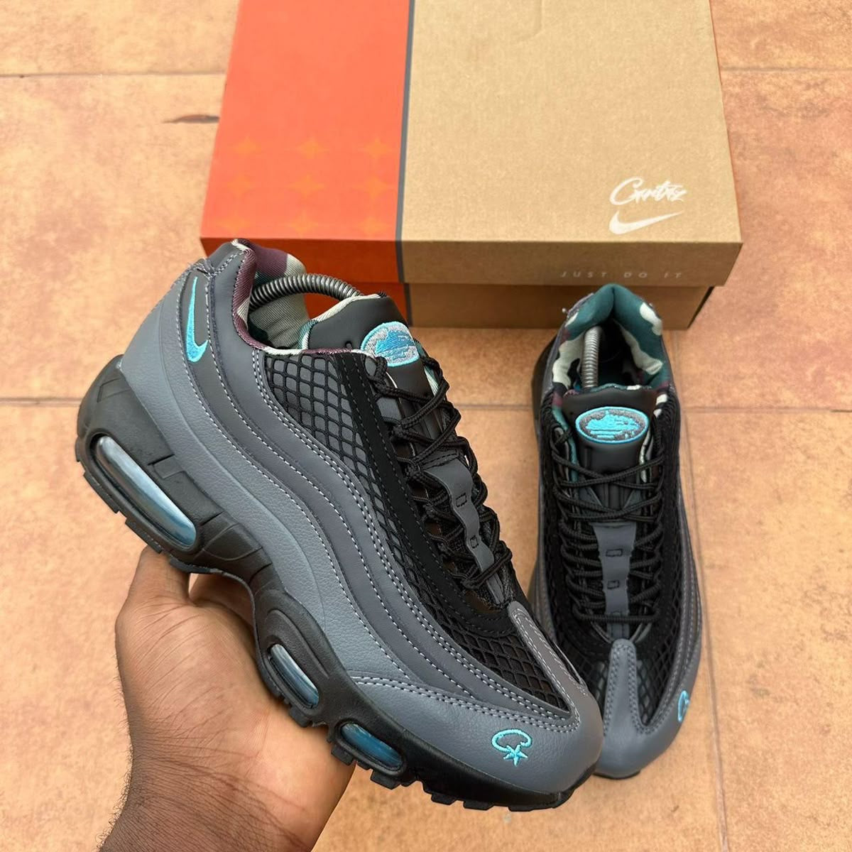 NIKE 95 x Corteiz